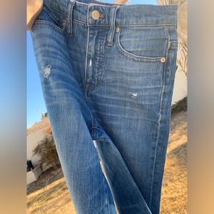 Madewell Classic straight jeans in Light Wash, Size 24